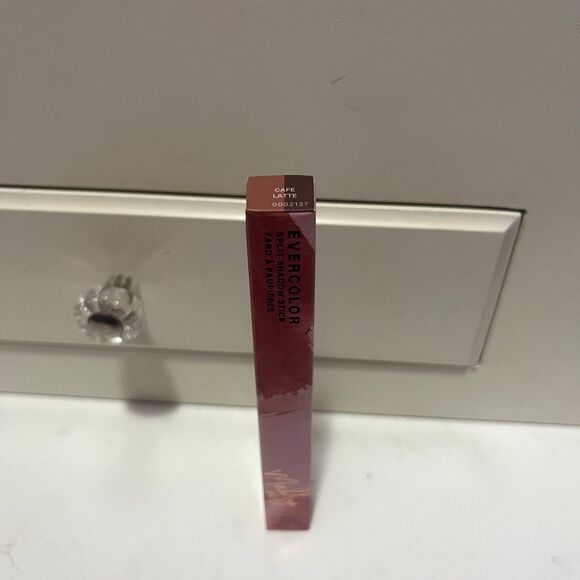 Mally Beauty Split Shadow Eyeshadow Stick in Cafe Latte - 0.03 oz. ~ NIB - Picture 7 of 8